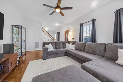 2802 Breckenridge Court, High Point, NC 27265 - Photo 4