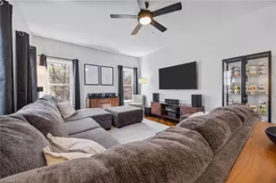 2802 Breckenridge Ct, High Point, NC 27265 - Photo 2