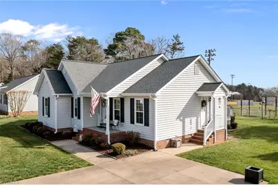 8 Lea Lane, Mebane, NC 27302 - Photo 2