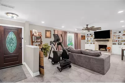 3917 W Friendly Avenue, Greensboro, NC 27410 - Photo 6