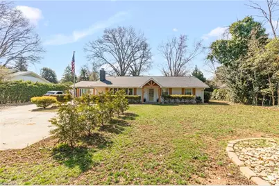 3917 W Friendly Avenue, Greensboro, NC 27410 - Photo 2