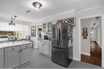 3917 W Friendly Avenue, Greensboro, NC 27410 - Photo 14