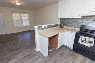 2205 Acorn Rd, Greensboro, NC 27406 - Photo 6