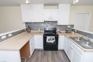 2205 Acorn Rd, Greensboro, NC 27406 - Photo 8