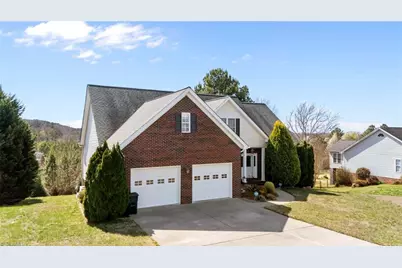 1055 Oxford Lane, King, NC 27021 - Photo 4