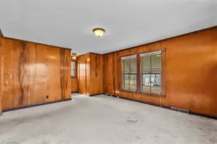 607 Thomas St, Reidsville, NC 27320 - Photo 8