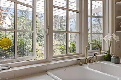 208 Willoughby Boulevard, Greensboro, NC 27408 - Photo 14