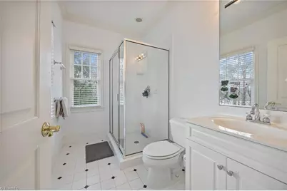 208 Willoughby Boulevard, Greensboro, NC 27408 - Photo 34