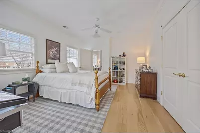 208 Willoughby Boulevard, Greensboro, NC 27408 - Photo 32