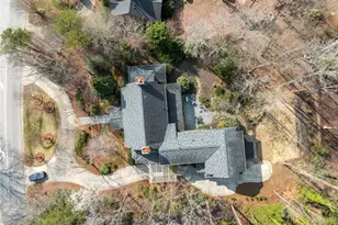 208 Willoughby Blvd, Greensboro, NC 27408 - Photo 2