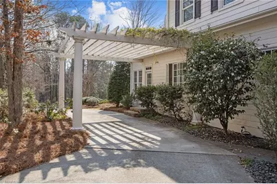 208 Willoughby Boulevard, Greensboro, NC 27408 - Photo 46