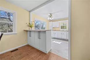 304 Eastway Ln, Graham, NC 27253 - Photo 8