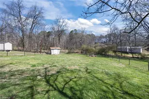 304 Eastway Ln, Graham, NC 27253 - Photo 26