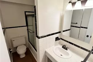 1902 Queen St, Winston-Salem, NC 27103 - Photo 6