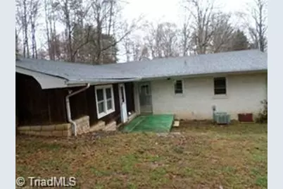 125 Florida Avenue, Mount Airy, NC 27030 - Photo 4