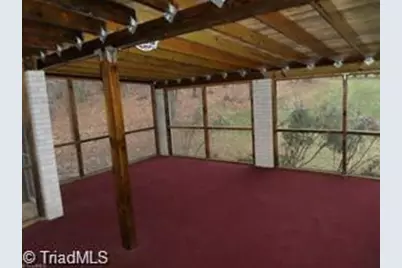 125 Florida Avenue, Mount Airy, NC 27030 - Photo 2