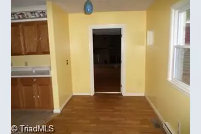 125 Florida Avenue, Mount Airy, NC 27030 - Photo 10