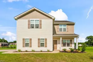 121 Asbury Pl, Lexington, NC 27295 - Photo 1