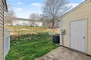 424 Sandybrooke Dr, High Point, NC 27265 - Photo 24