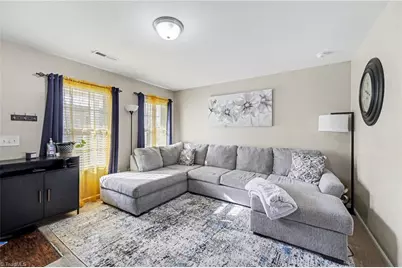 424 Sandybrooke Drive, High Point, NC 27265 - Photo 8