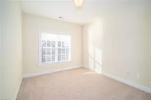 524 College Rd, Greensboro, NC 27410 - Photo 18
