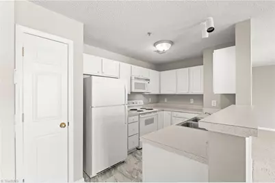 722 Scholastic Court, Winston-Salem, NC 27106 - Photo 8