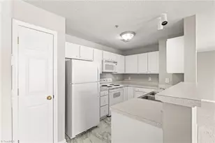 722 Scholastic Ct, Winston-Salem, NC 27106 - Photo 8