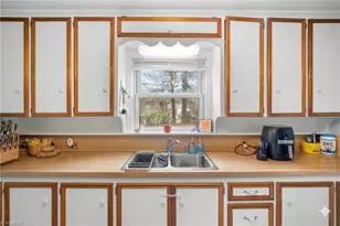 171 Applewood Dr, Lewisville, NC 27023 - Photo 8