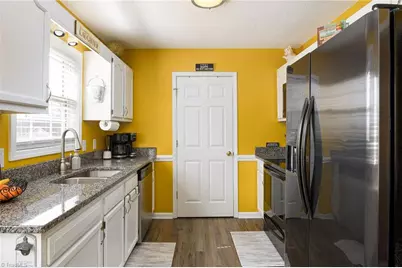 11 Stoney Point Court, Thomasville, NC 27360 - Photo 10