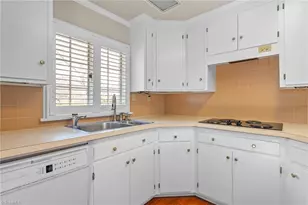 1912 Lake Dr, Burlington, NC 27215 - Photo 8