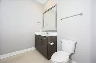 400 W 4th St, Winston-Salem, NC 27101 - Photo 28