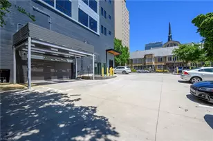 400 W 4th St, Winston-Salem, NC 27101 - Photo 42