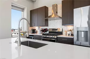 400 W 4th St, Winston-Salem, NC 27101 - Photo 10