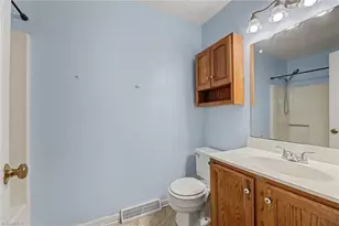 207 Auden Dr, Greensboro, NC 27406 - Photo 16