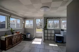 110 E Main St, Jonesville, NC 28642 - Photo 26