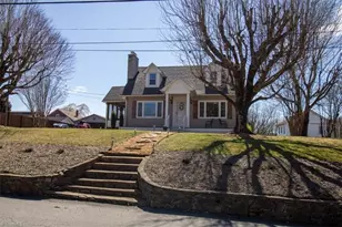 110 E Main St, Jonesville, NC 28642 - Photo 2