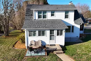 110 E Main St, Jonesville, NC 28642 - Photo 8