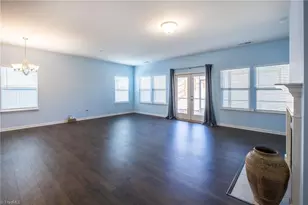 5556 Baverhof Dr, Greensboro, NC 27405 - Photo 10