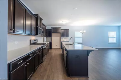 5556 Baverhof Drive, Greensboro, NC 27405 - Photo 2