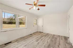 321 Loach St, Asheboro, NC 27203 - Photo 6