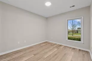 2127 McConnell Rd, Greensboro, NC 27401 - Photo 14