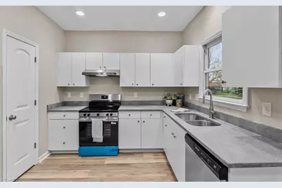 2127 McConnell Road, Greensboro, NC 27401 - Photo 6