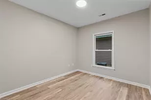 2127 McConnell Rd, Greensboro, NC 27401 - Photo 24