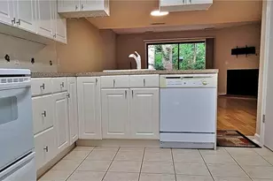 203 Lamplighter Cir, Winston-Salem, NC 27104 - Photo 8