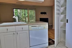 203 Lamplighter Cir, Winston-Salem, NC 27104 - Photo 10