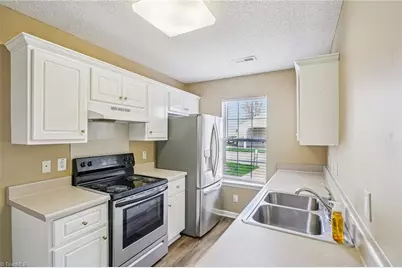 2431 Moran Street #B, Burlington, NC 27215 - Photo 10