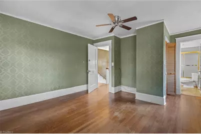 708 E Lake Drive, Greensboro, NC 27401 - Photo 12