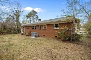 1108 Dartmouth Ave, High Point, NC 27260 - Photo 32