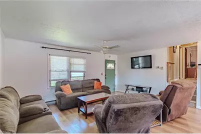 636 Hamburg Street, Mount Airy, NC 27030 - Photo 10