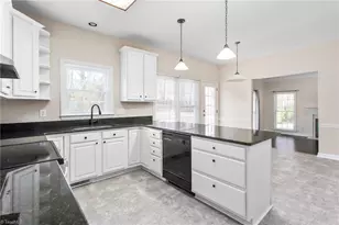 4408 Staghorn Ct, Greensboro, NC 27410 - Photo 14